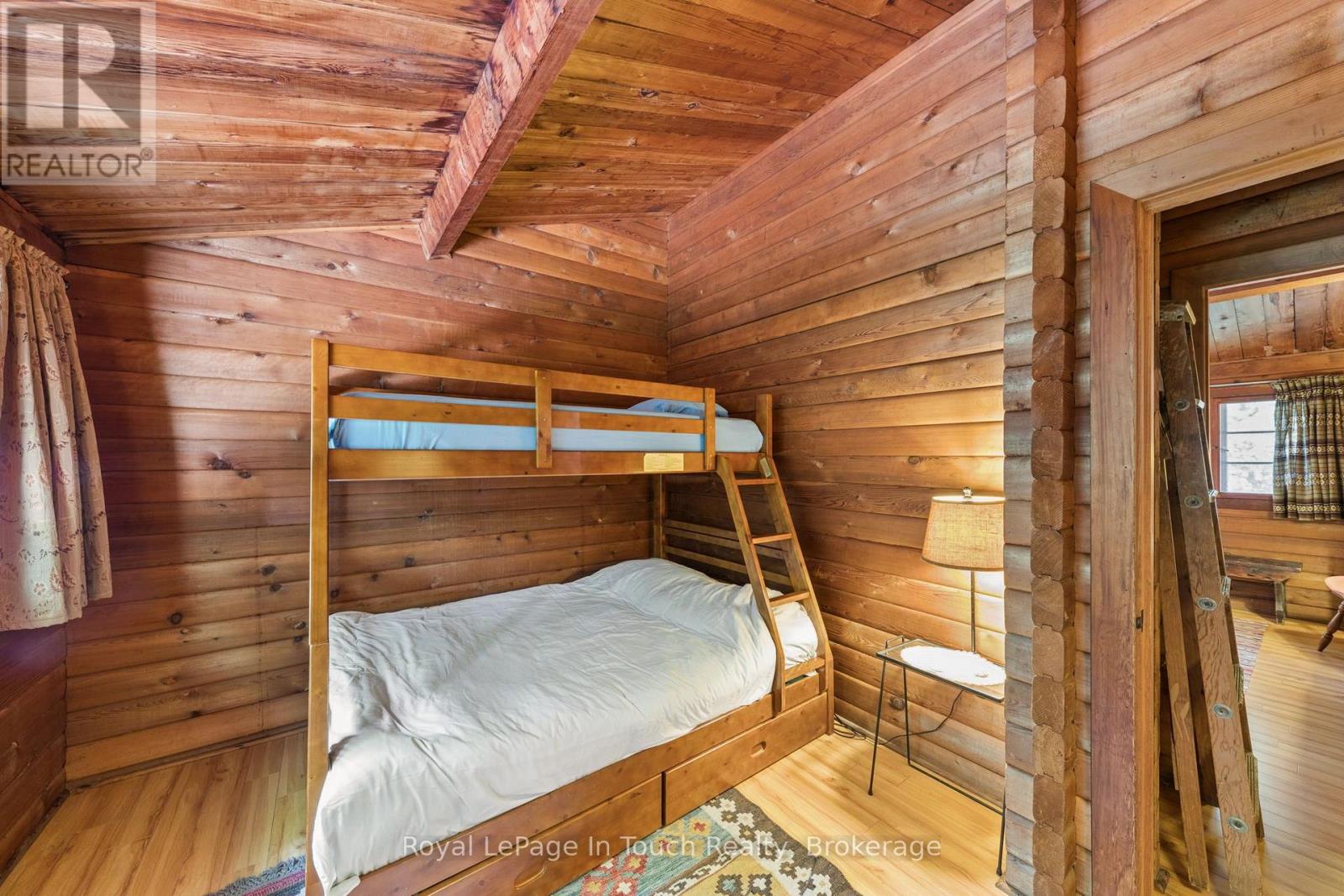 25 CHIPPEWA CRESCENT - Image 32