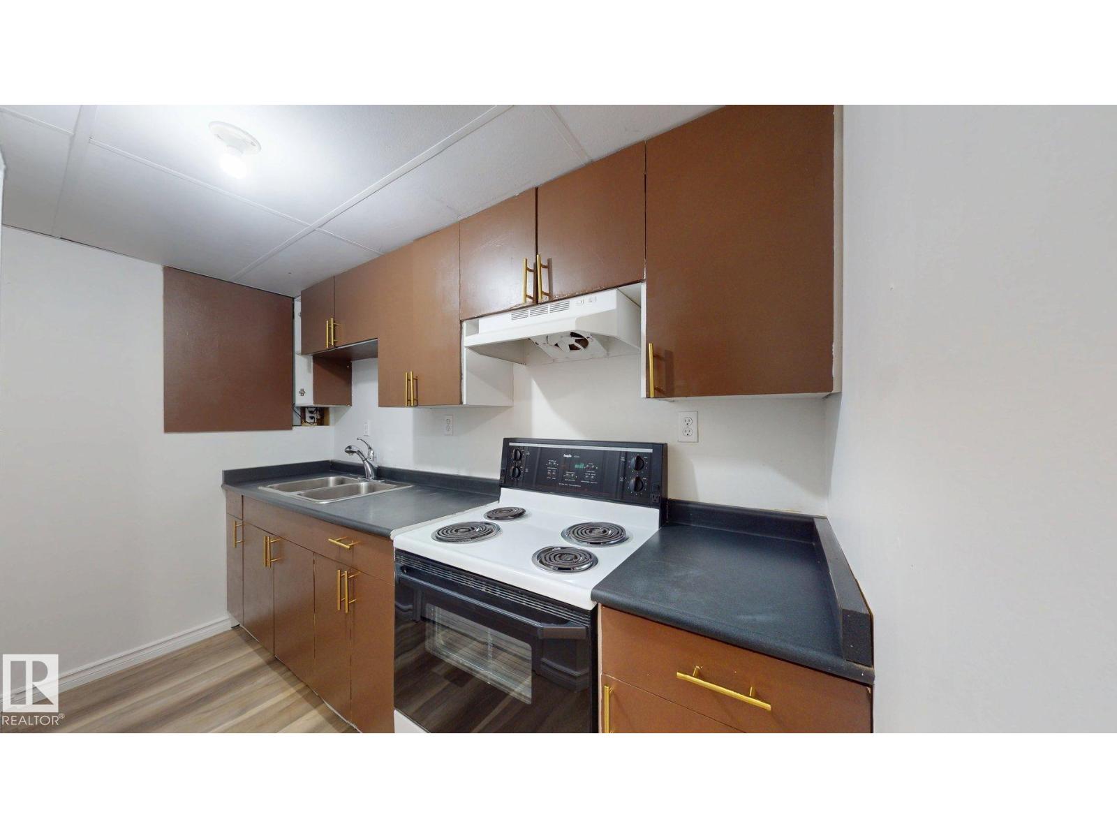 2426 33A ST NW - 13