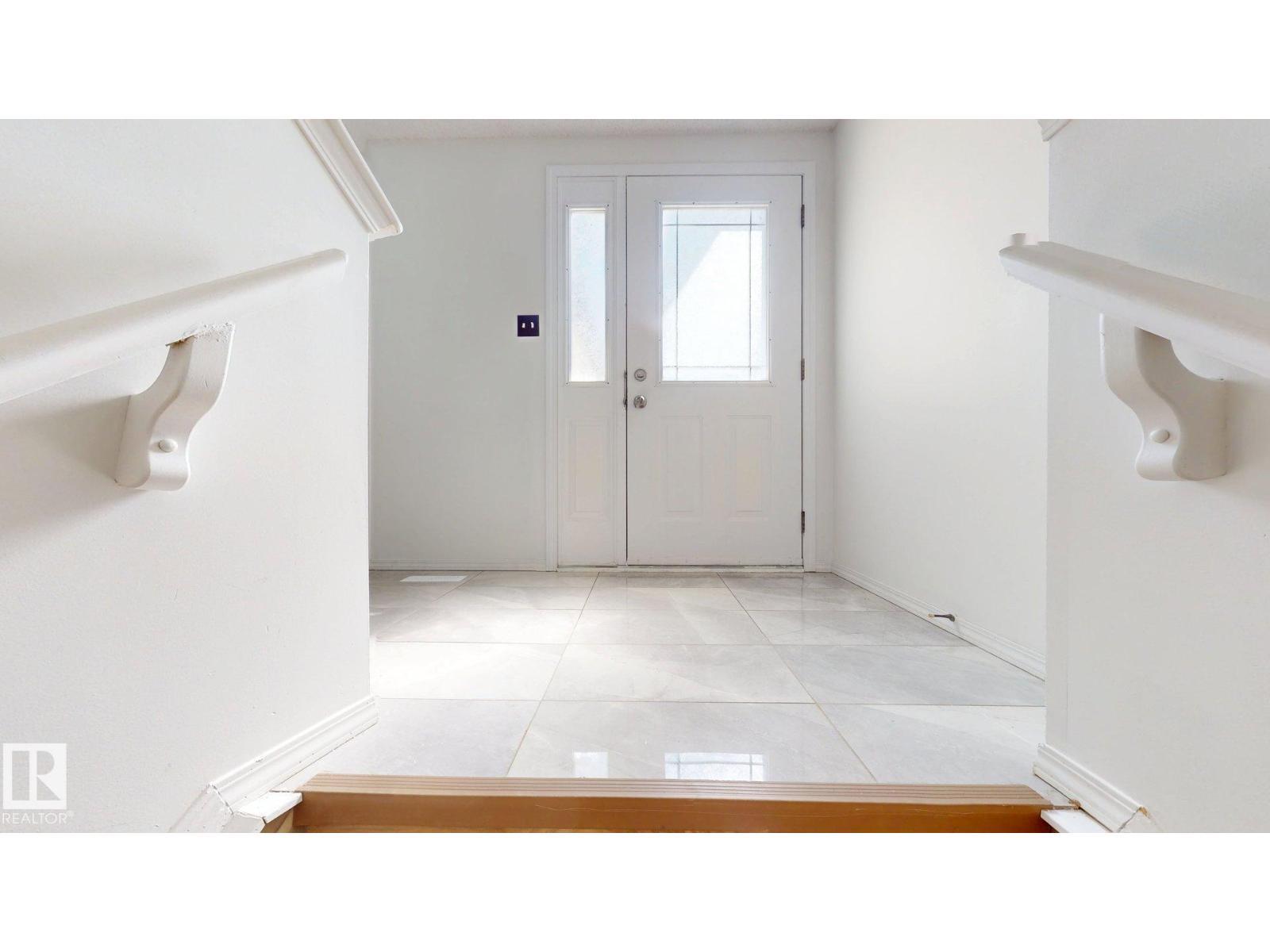 2426 33A ST NW - 14