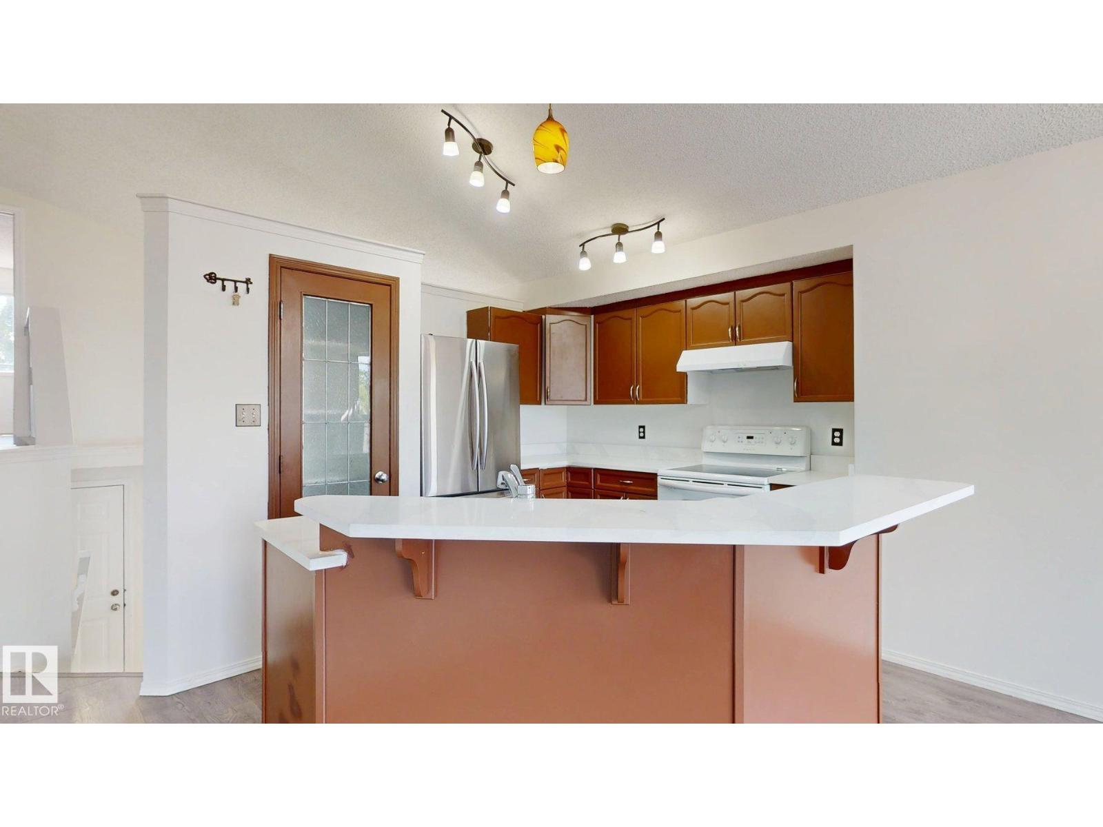 2426 33A ST NW - 24