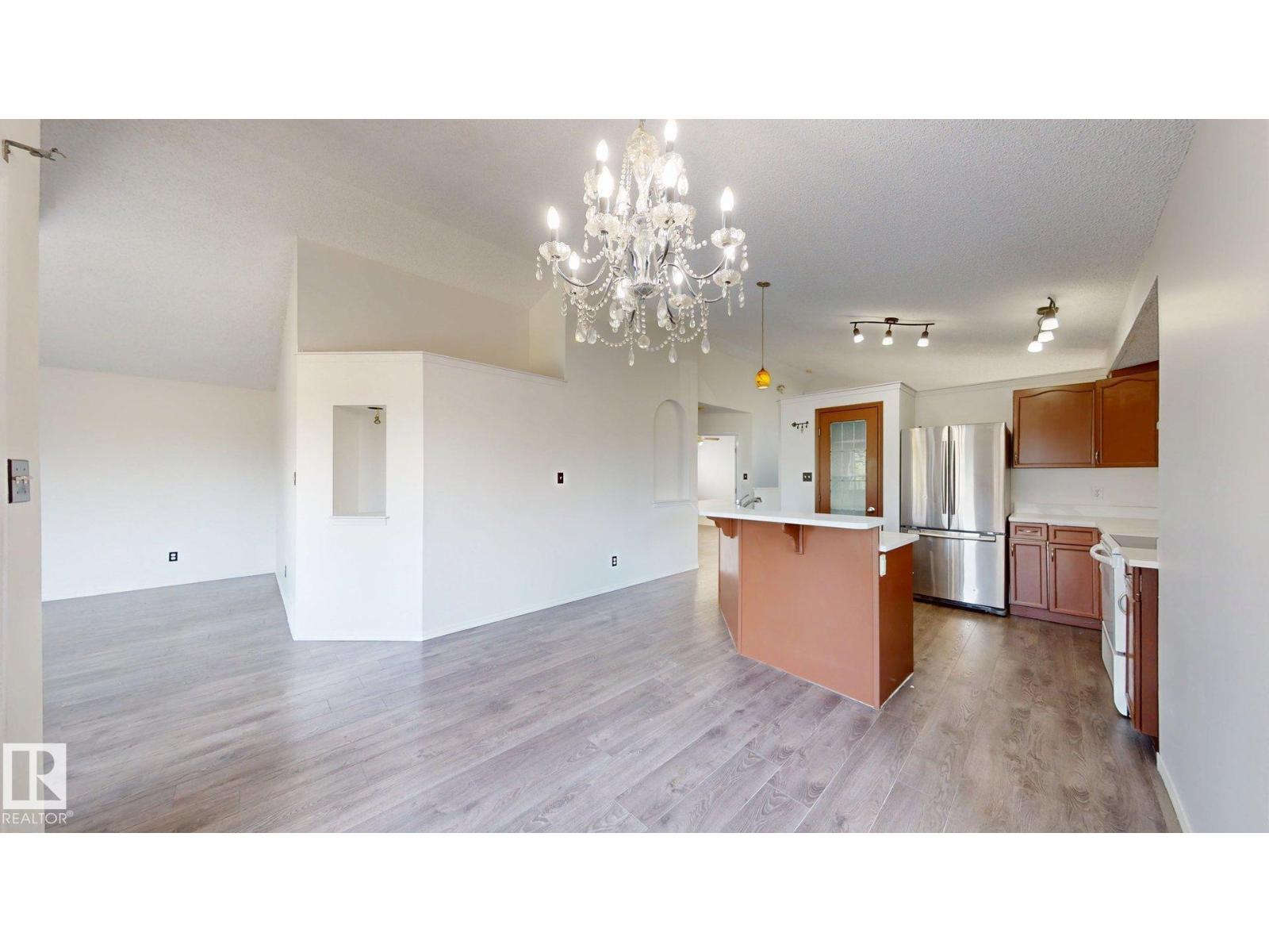 2426 33A ST NW - 28