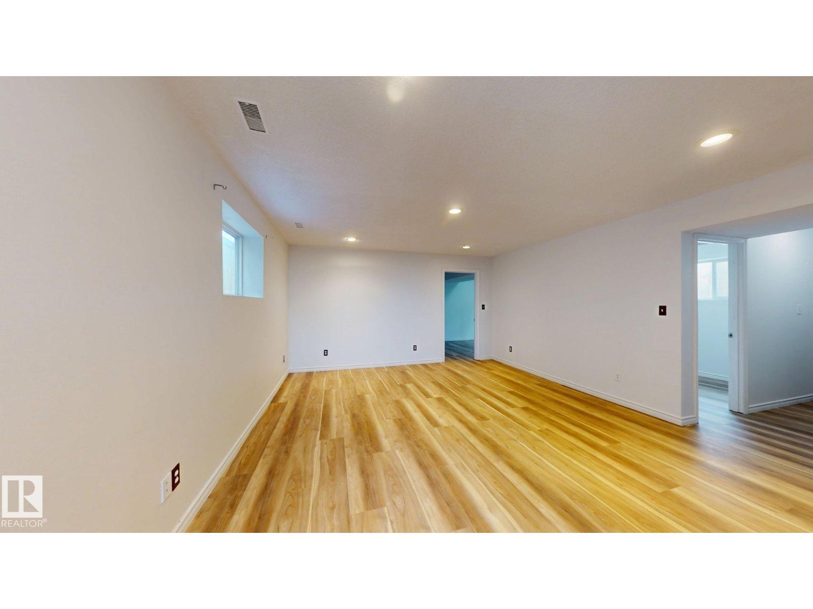 2426 33A ST NW - 4