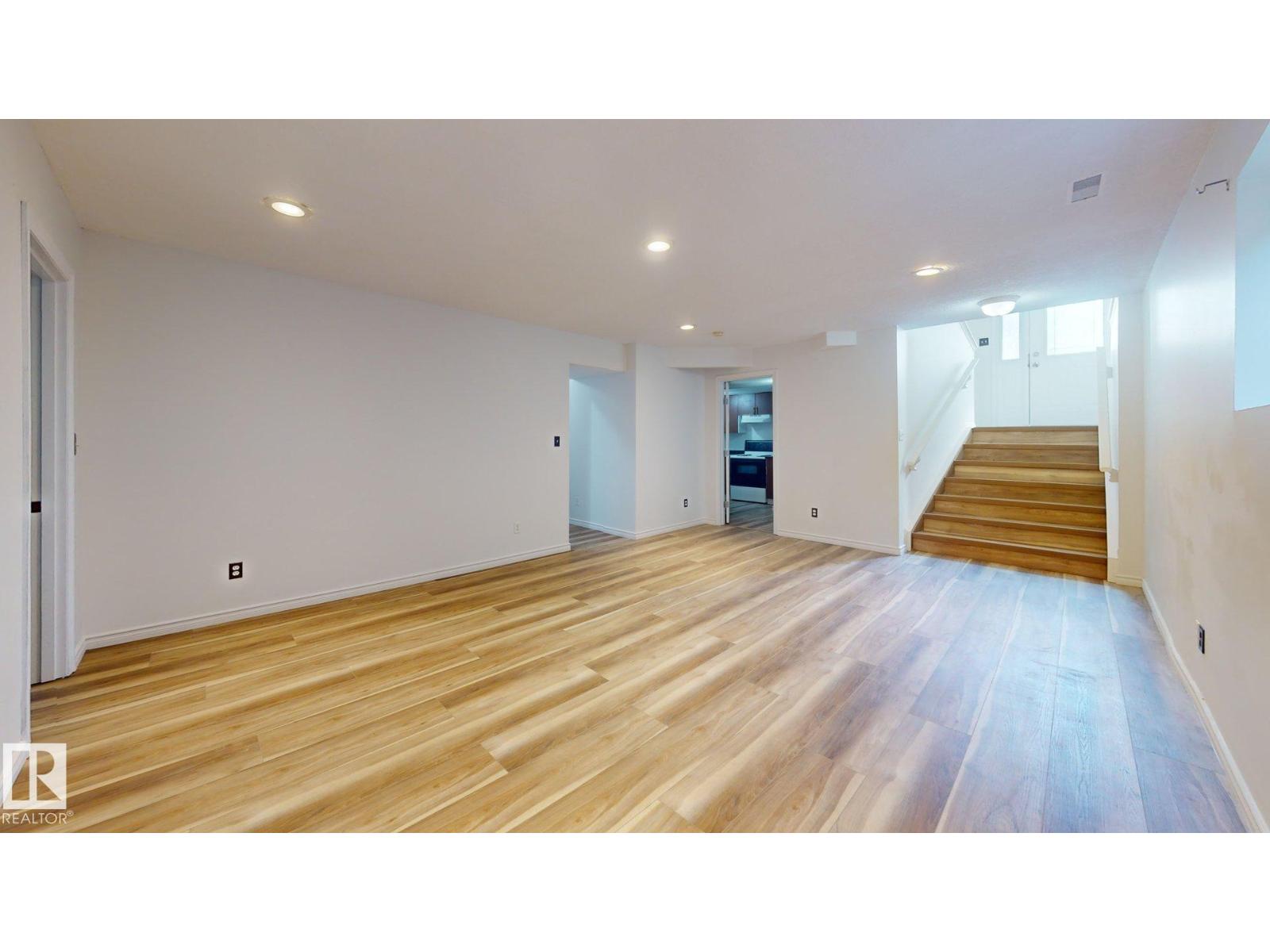 2426 33A ST NW - 49