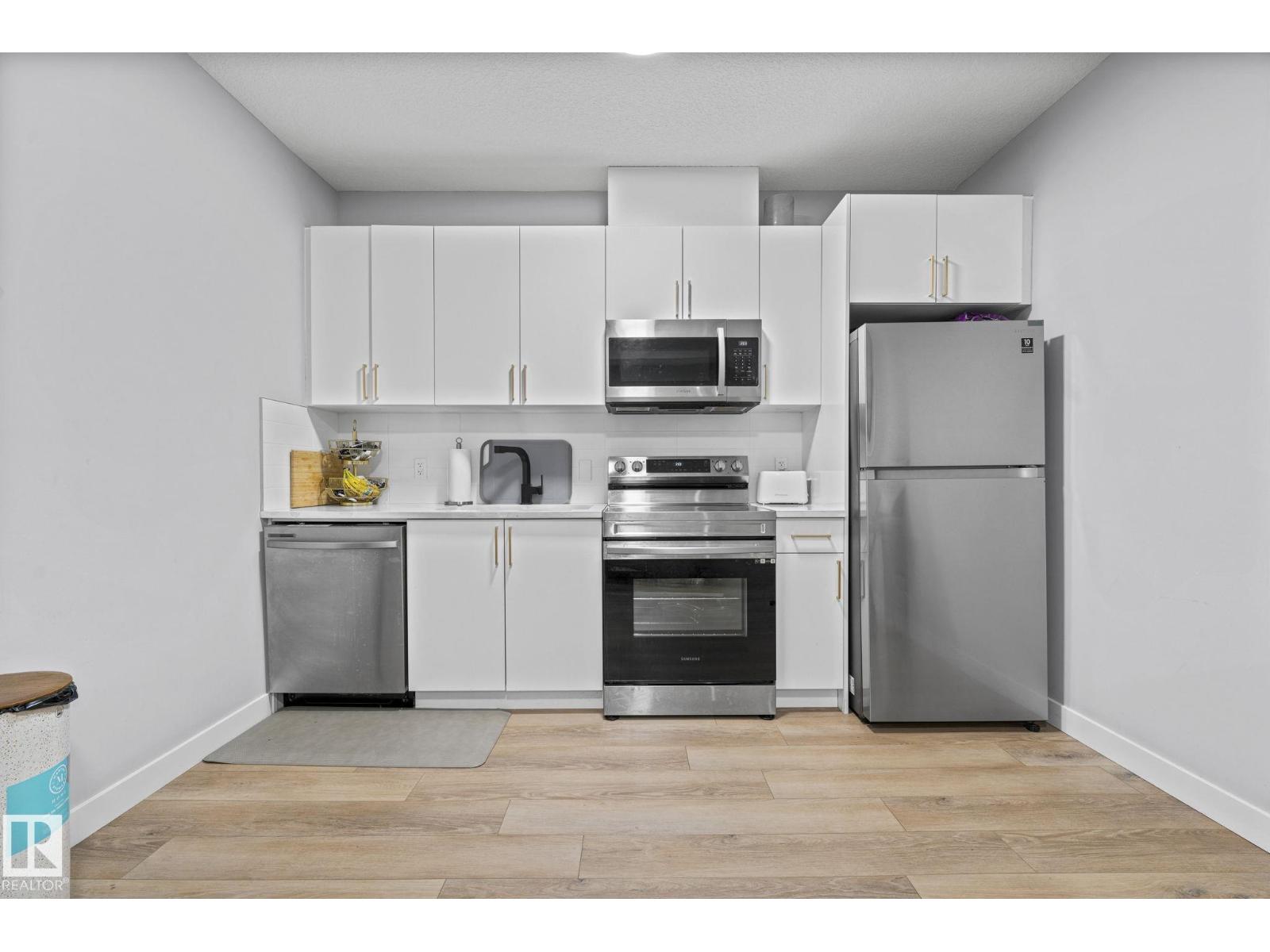 5319 Kimball PL SW - 44
