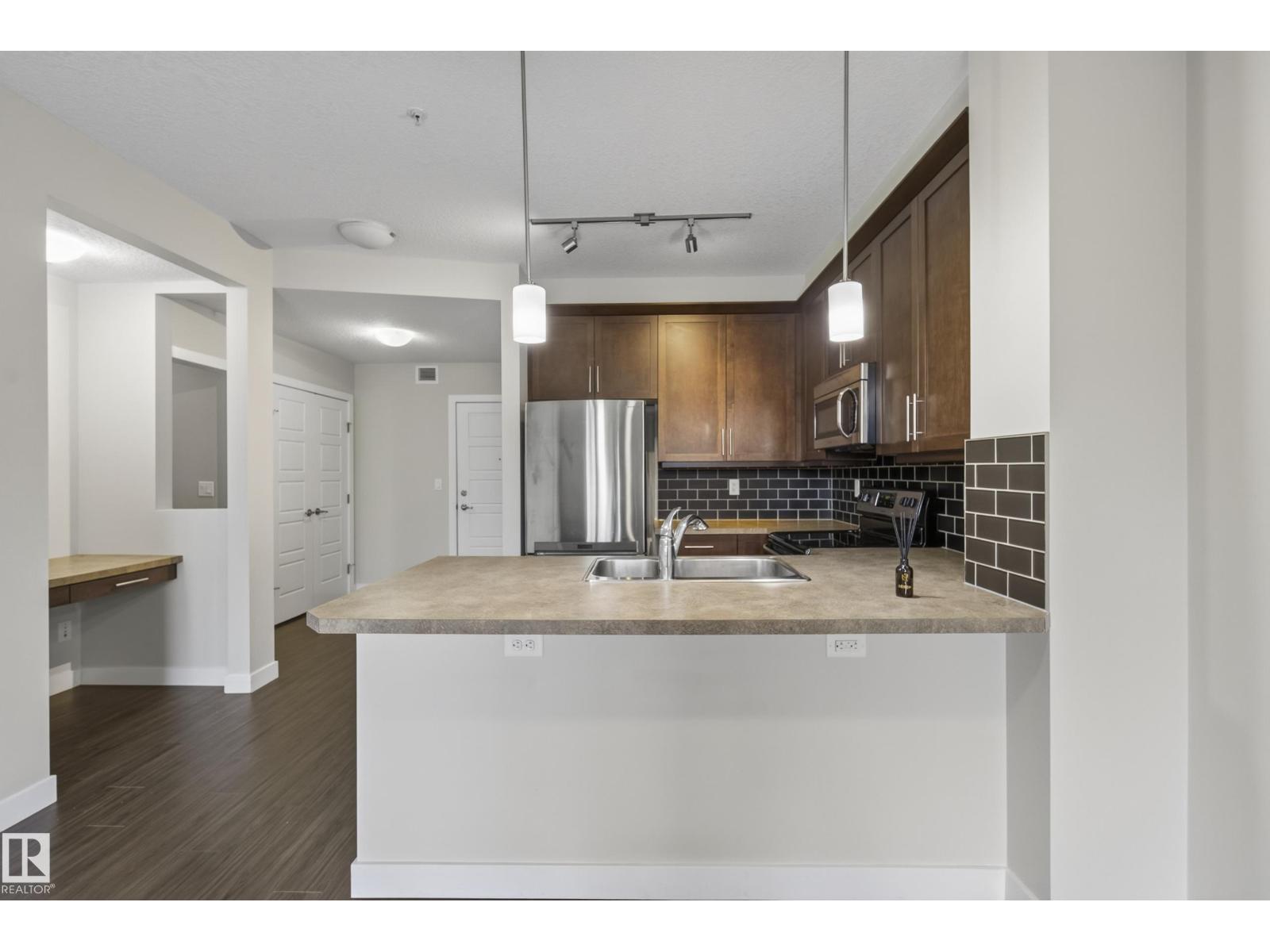 #206 2588 ANDERSON WY SW - 6