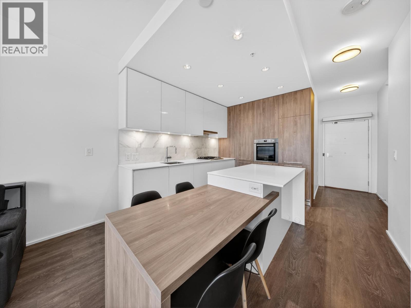 808 1955 ALPHA WAY, Burnaby — photo 2