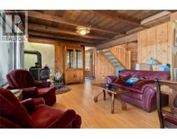 Workshop - 561 & 565 Island Hwy, Campbell River, BC V9W2B9 Photo 10