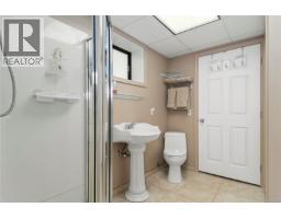 561 & 565 Island Hwy, Campbell River, BC V9W2B9 Photo 38