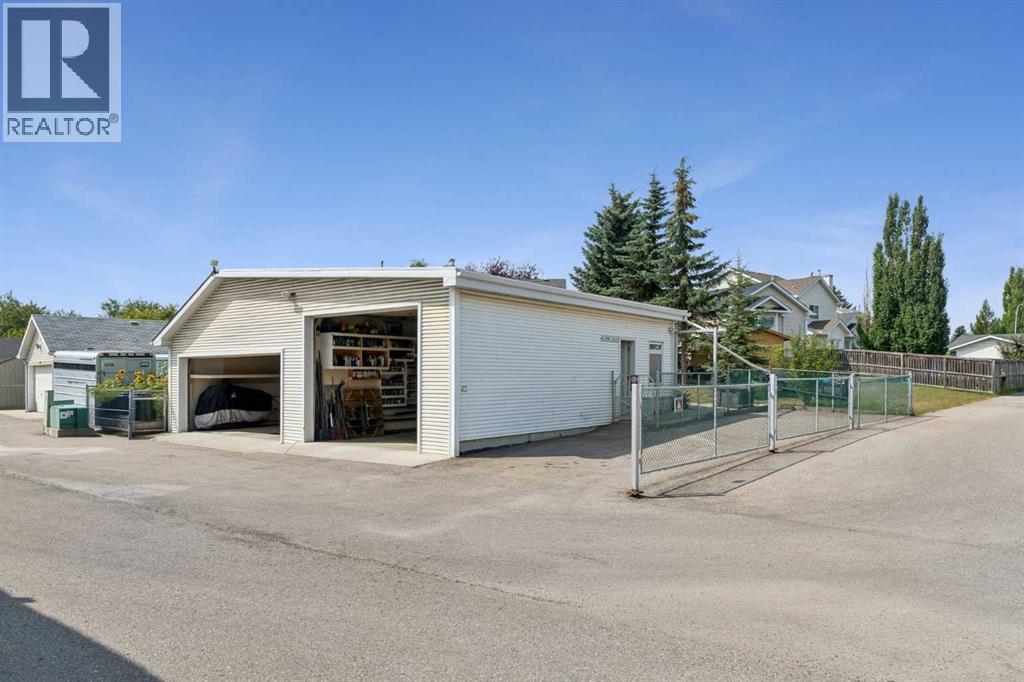 246 Mt Lorette Place SE - Image 3