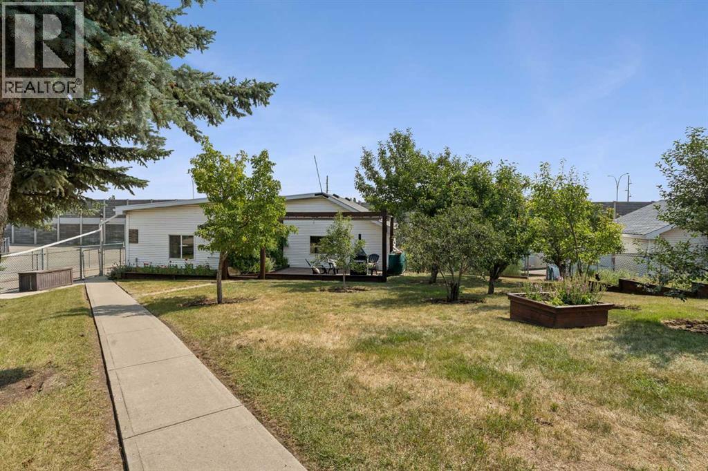 246 Mt Lorette Place SE - Image 16