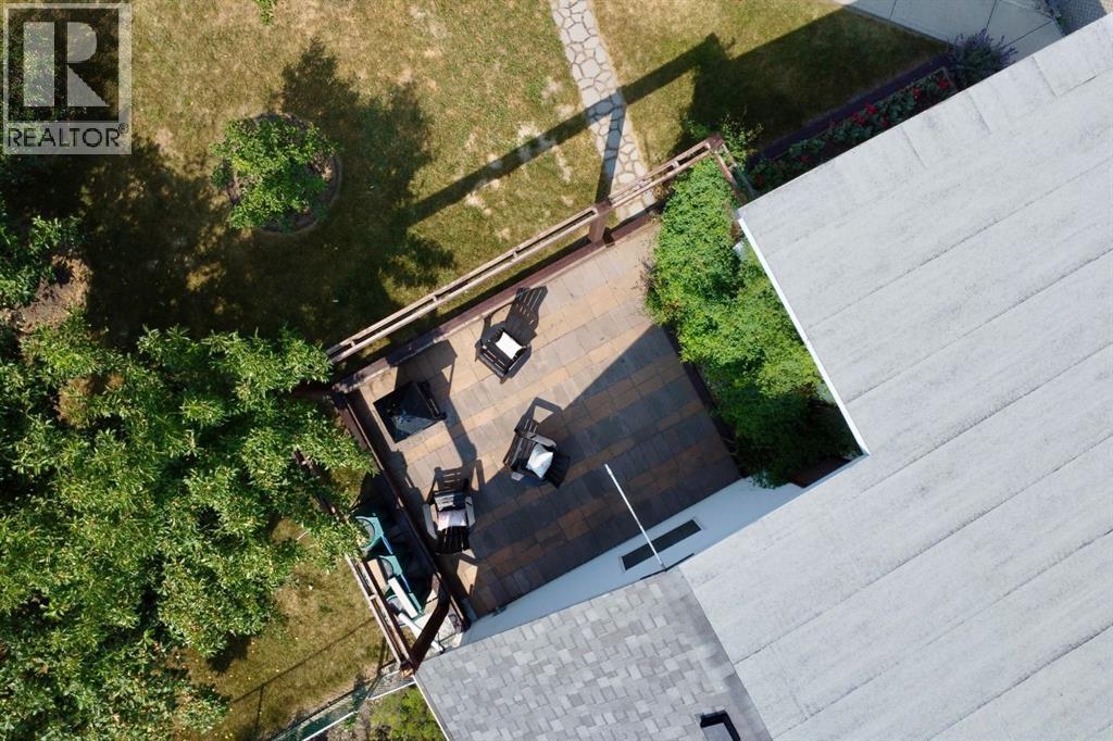 246 Mt Lorette Place SE - Image 36