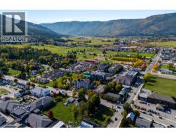 580 Shuswap Street Se, Salmon Arm, BC V1E2B9 Photo 15