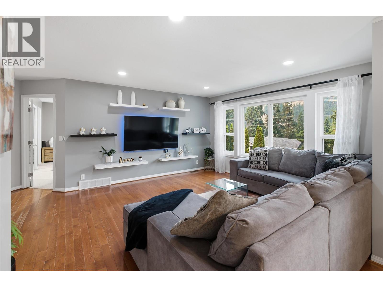  3140 Coventry Crescent, West Kelowna