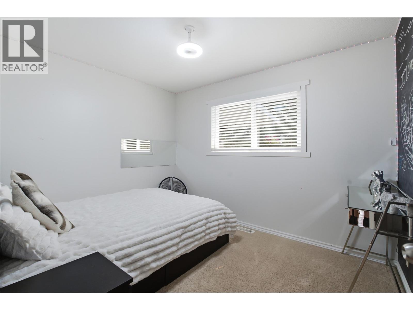 3140 Coventry Crescent - 20