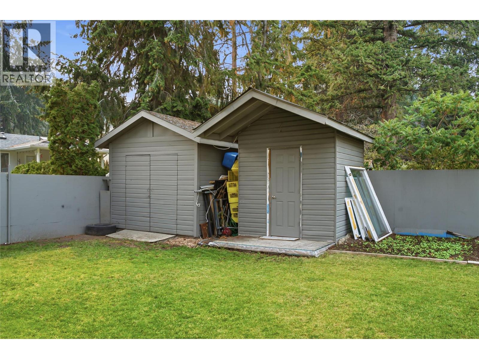 3140 Coventry Crescent - 41