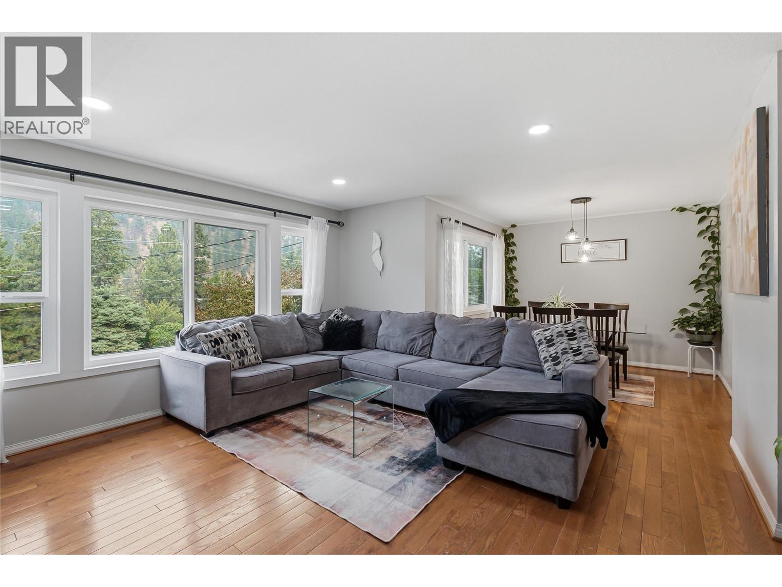  3140 Coventry Crescent, West Kelowna