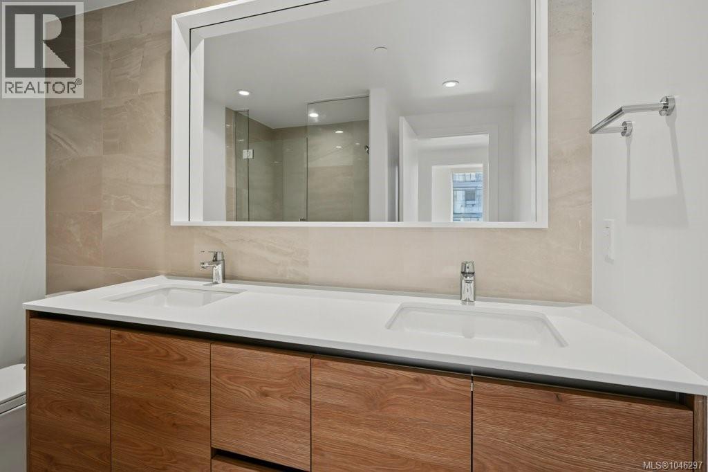 #609 363 Tyee Rd - 14