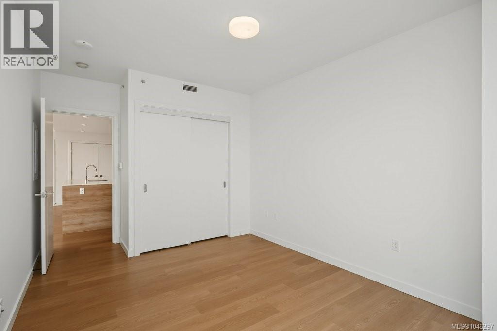 #609 363 Tyee Rd - 17