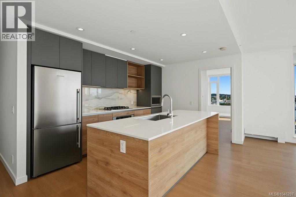 #609 363 Tyee Rd - 6