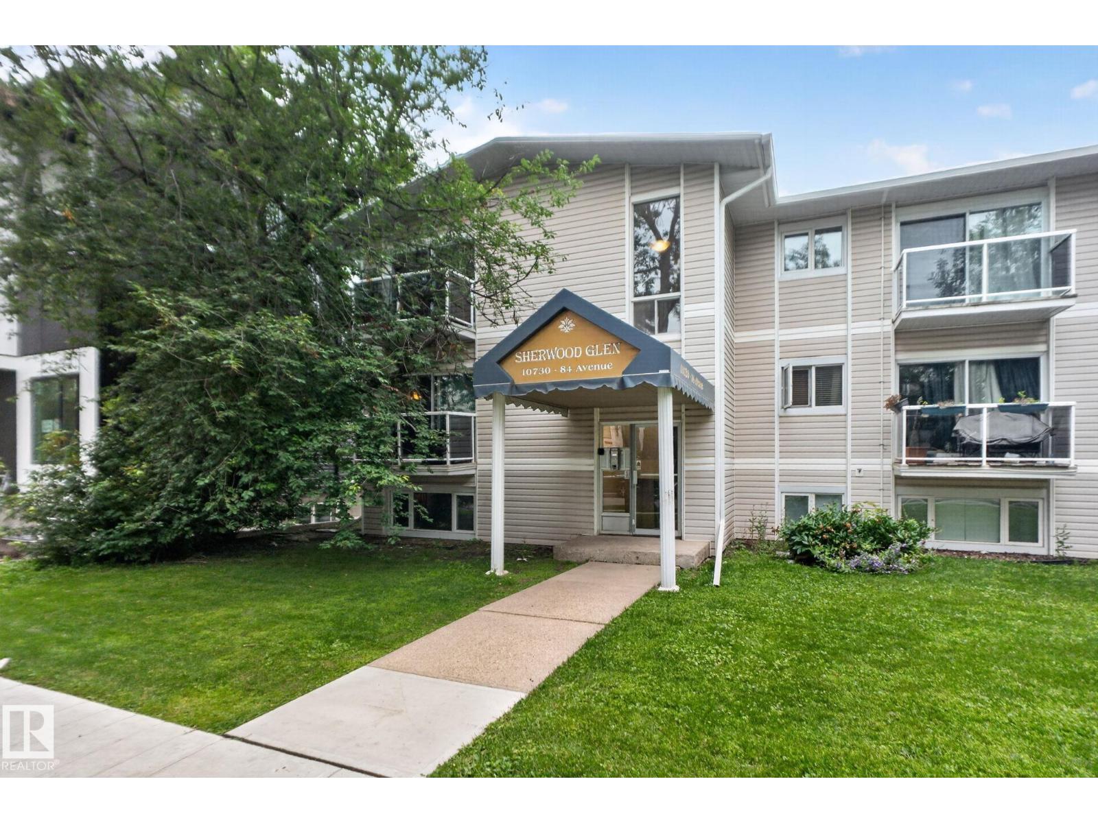#9 10730 84 AV NW - 1