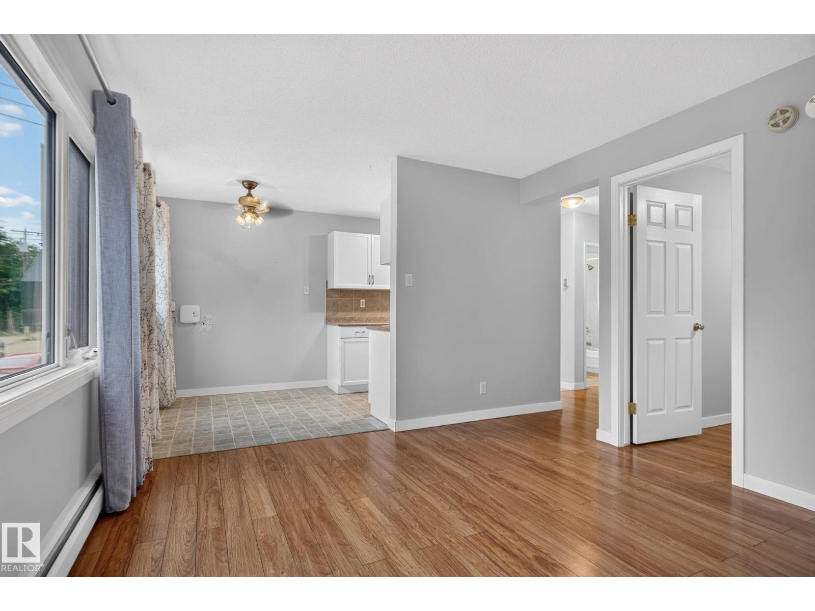 #9 10730 84 AV NW - Image 10