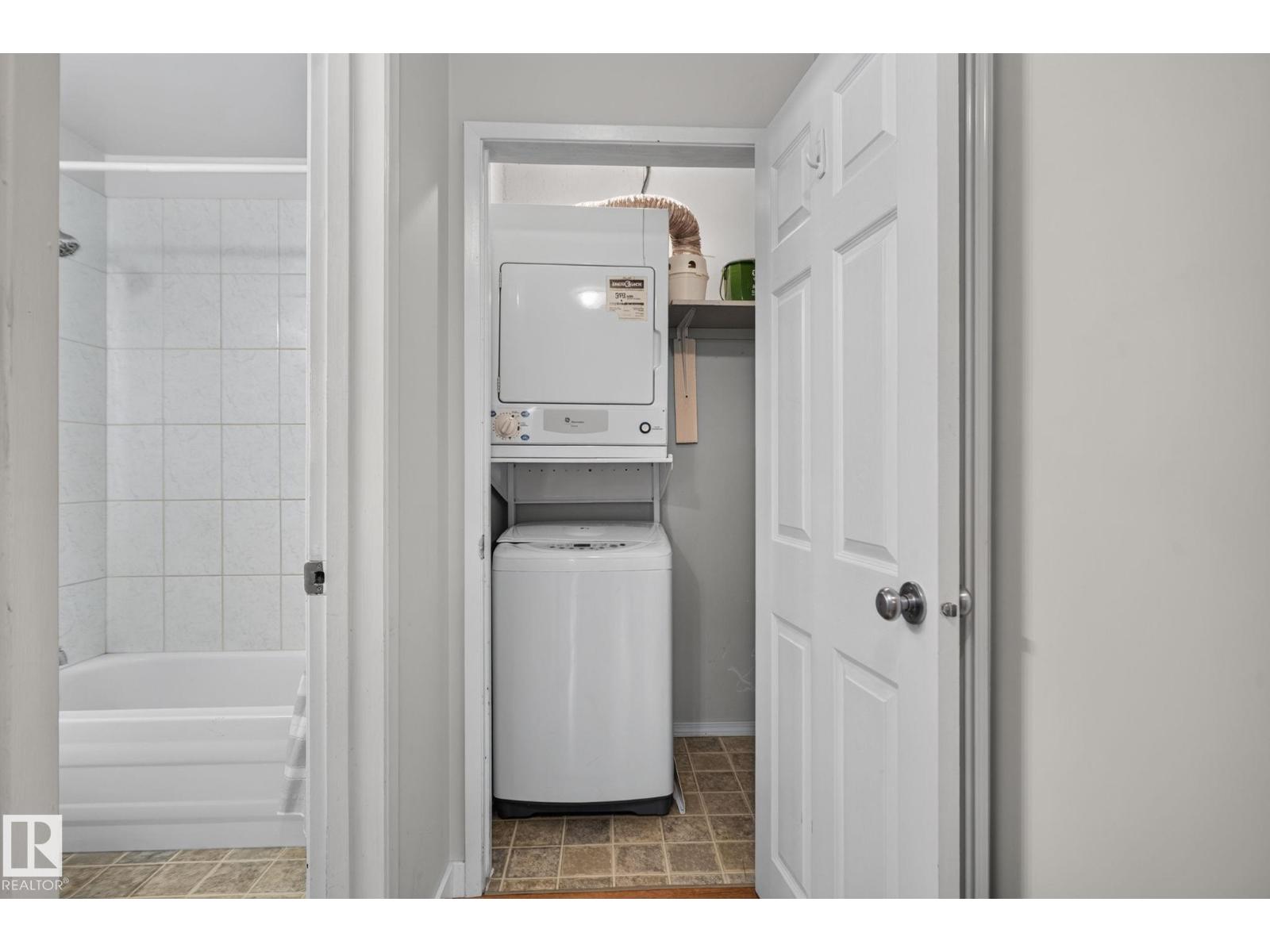 #9 10730 84 AV NW - Image 19