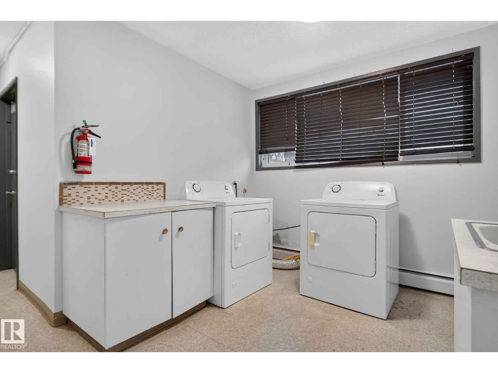 #9 10730 84 AV NW - Image 21