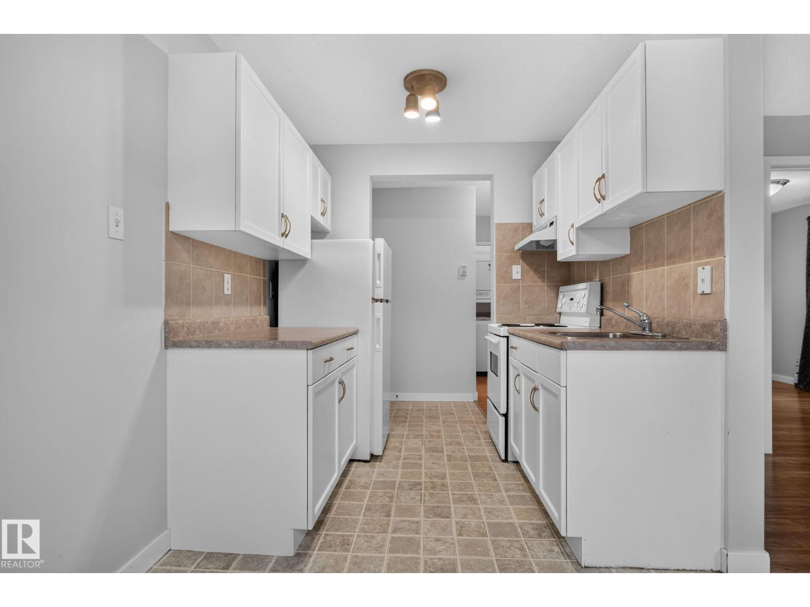 #9 10730 84 AV NW - Image 8