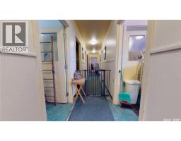E 135-145 3rd Street E, Fox Valley, SK S0N0V0 Photo 21