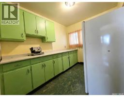 E 135-145 3rd Street E, Fox Valley, SK S0N0V0 Photo 24