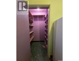 E 135-145 3rd Street E, Fox Valley, SK S0N0V0 Photo 26