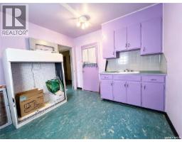 E 135-145 3rd Street E, Fox Valley, SK S0N0V0 Photo 28