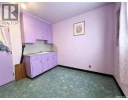 E 135-145 3rd Street E, Fox Valley, SK S0N0V0 Photo 29