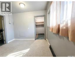 E 135-145 3rd Street E, Fox Valley, SK S0N0V0 Photo 33