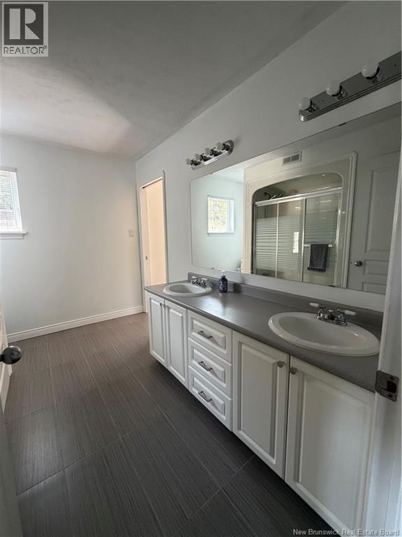 89 Winter Avenue - 41