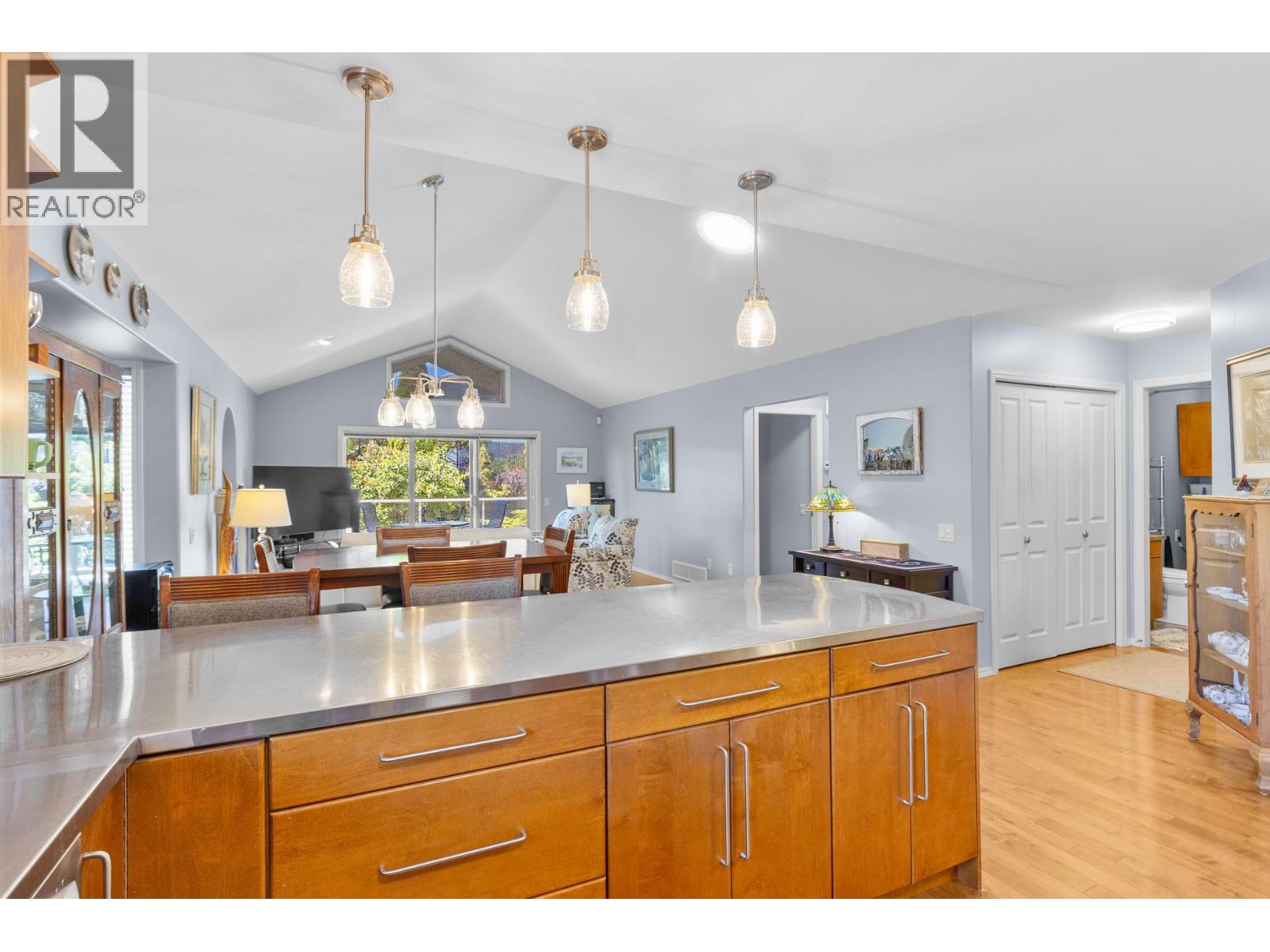 #10 2100 Boucherie Road - 10
