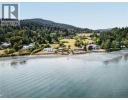 Living room - 287 Price Rd, Salt Spring, BC V8K2E9 Photo 11
