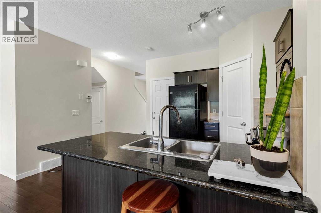 72 Copperpond Landing SE - 32