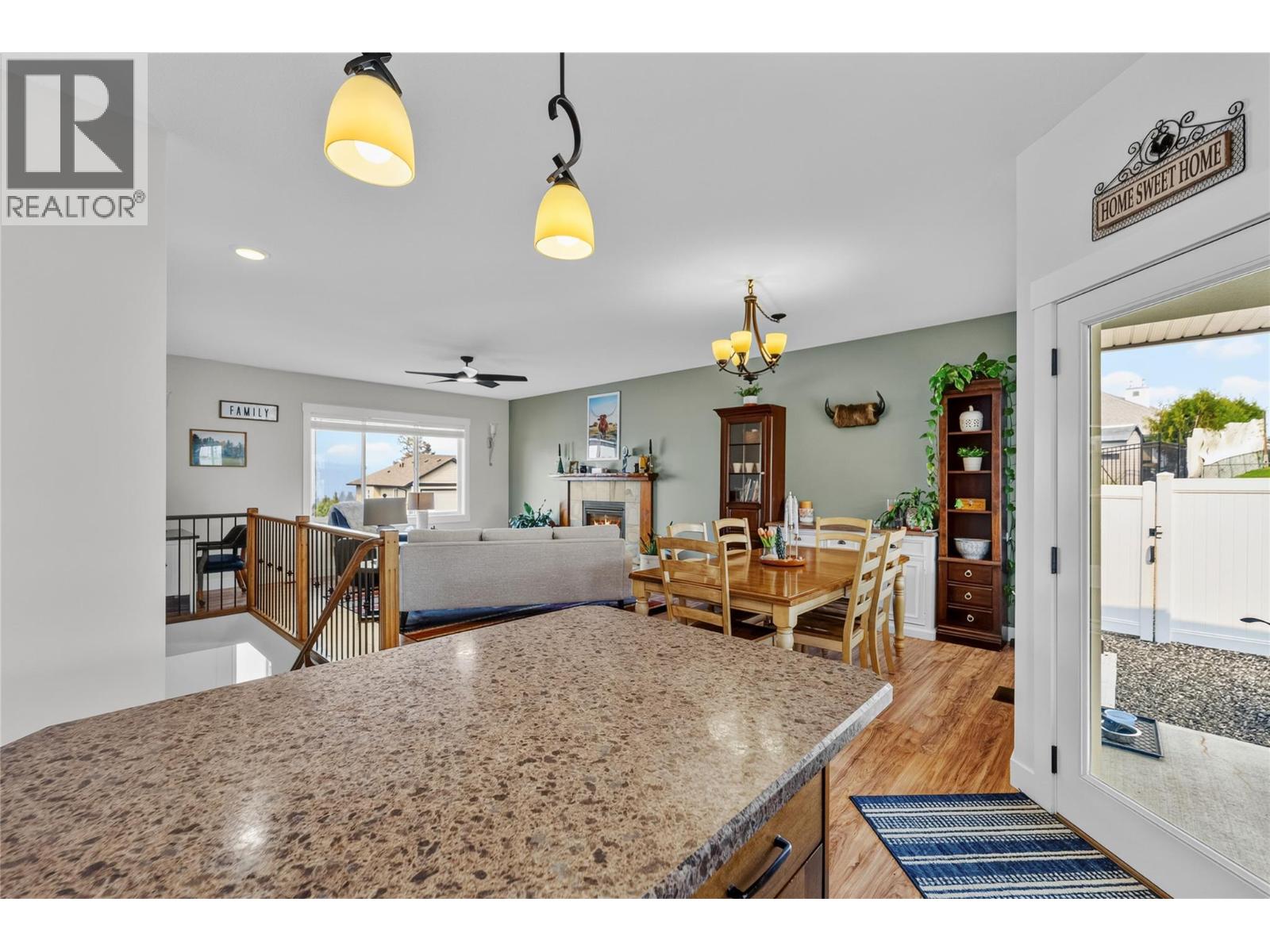 389 DALADON Drive - 12