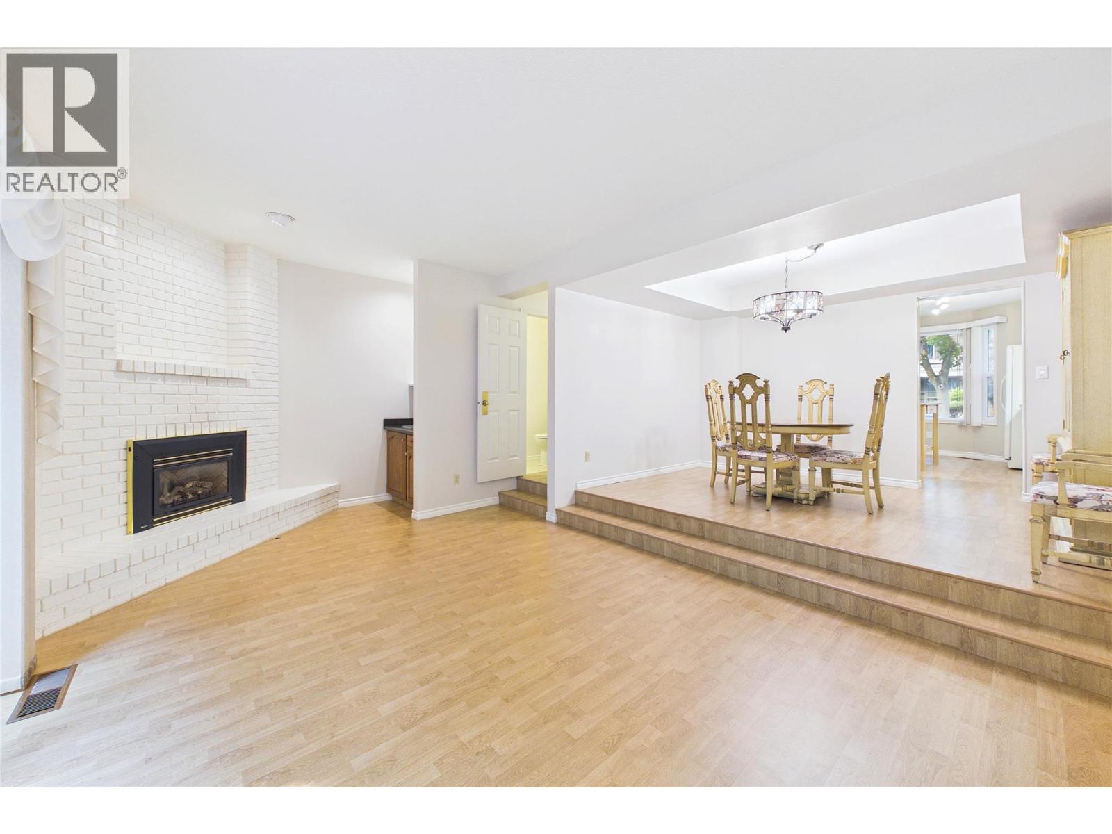 105 1995 Burtch Road, Kelowna