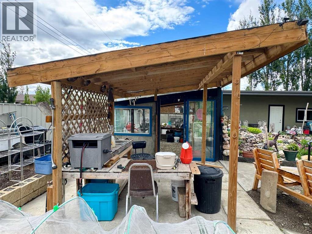 412 Queen Avenue - Photo 42