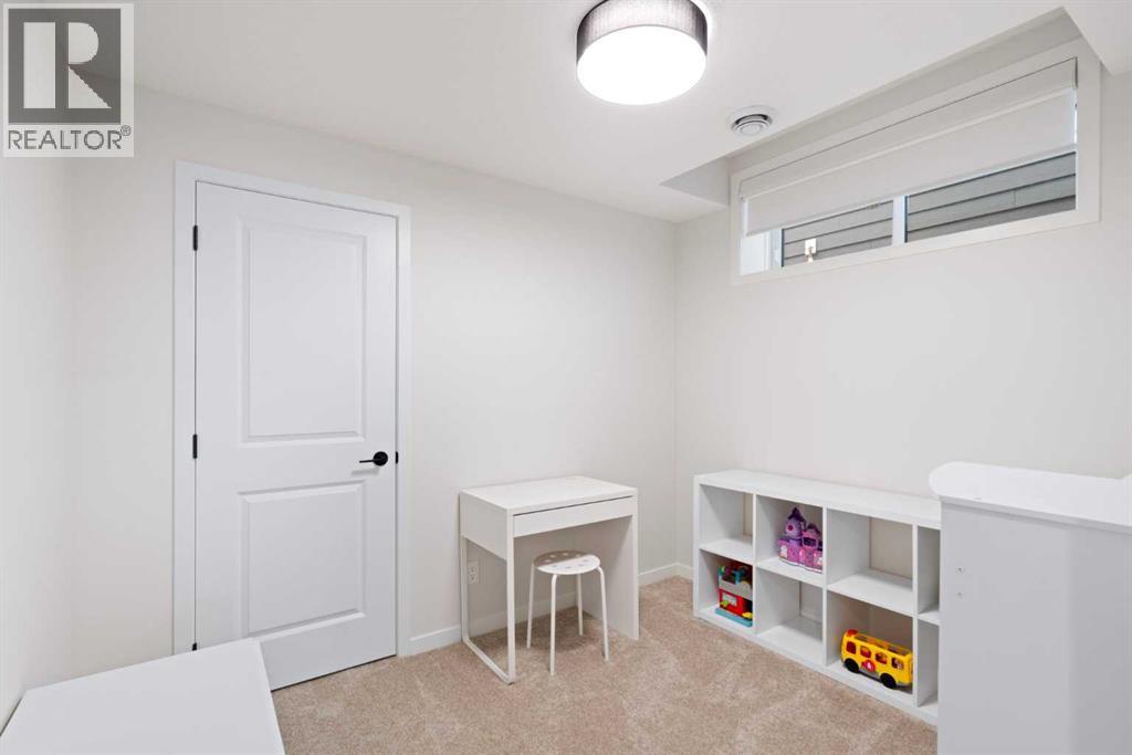 500 Cranbrook Gardens SE - Image 39