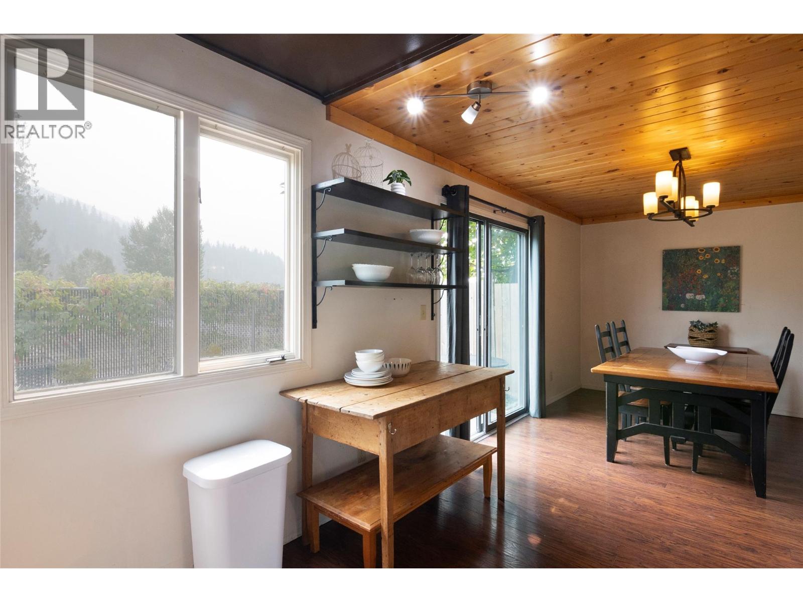 1852 Corbin Place - 19