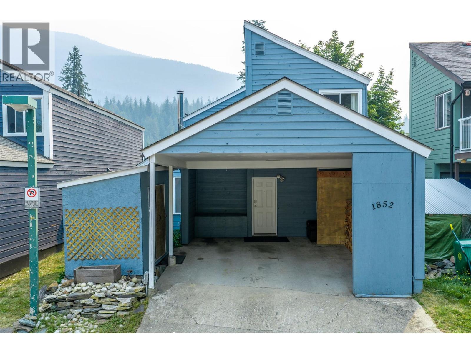 1852 Corbin Place - 35
