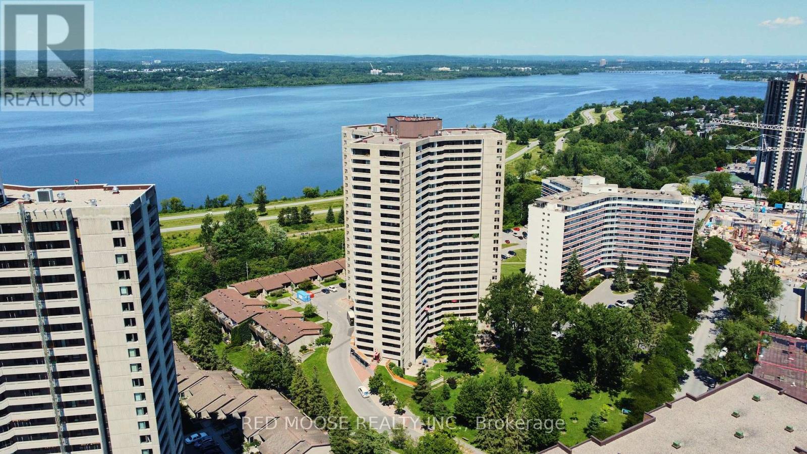 2 Bed, 2 Bath House for Sale in Ottawa – 2410 – 1081 AMBLESIDE DRIVE, Ottawa – MLS# X13652644 - Image 43