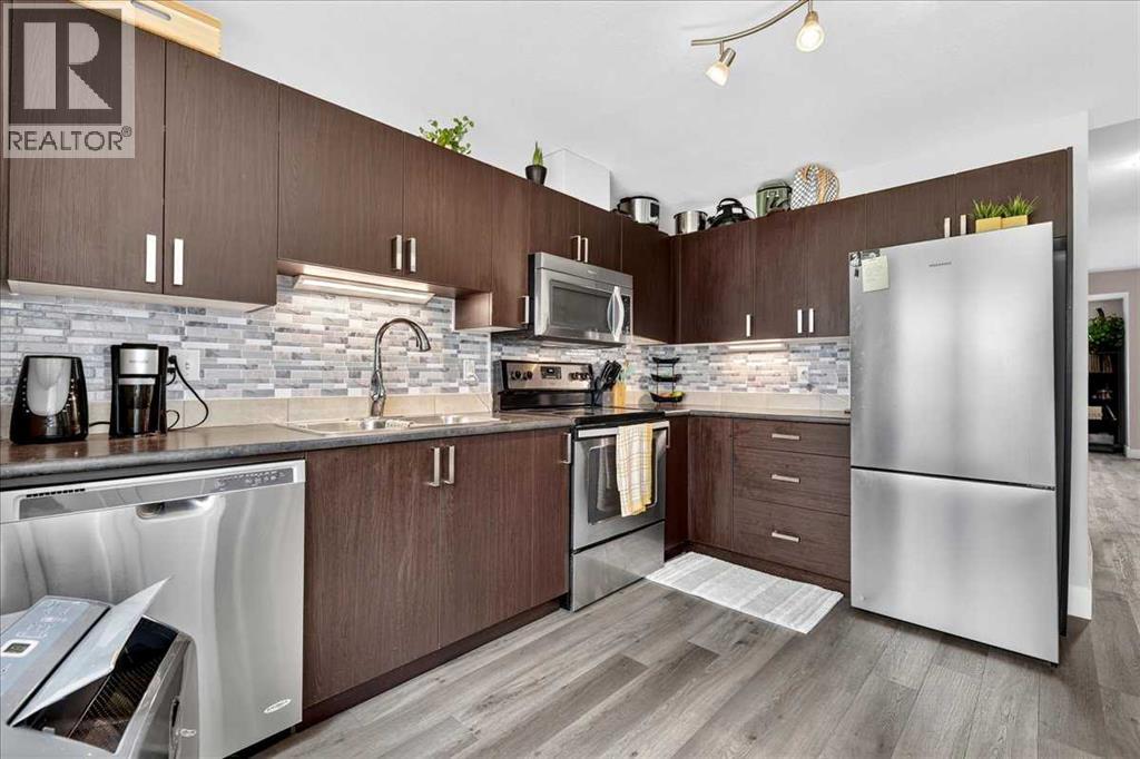 #1016 121 Copperpond Common SE - 18