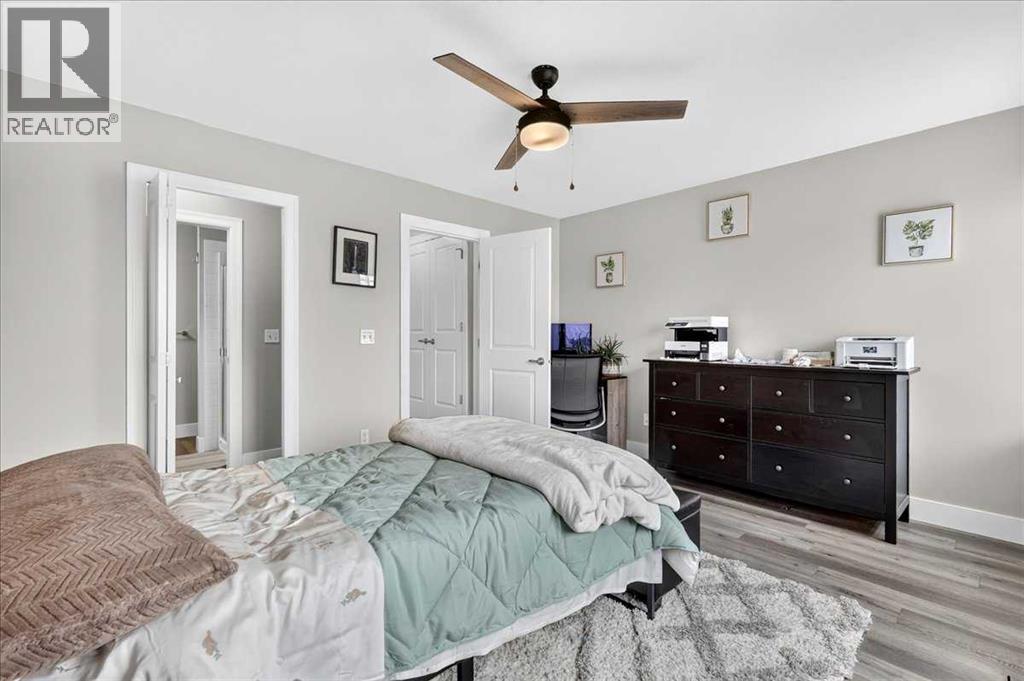 #1016 121 Copperpond Common SE - 32