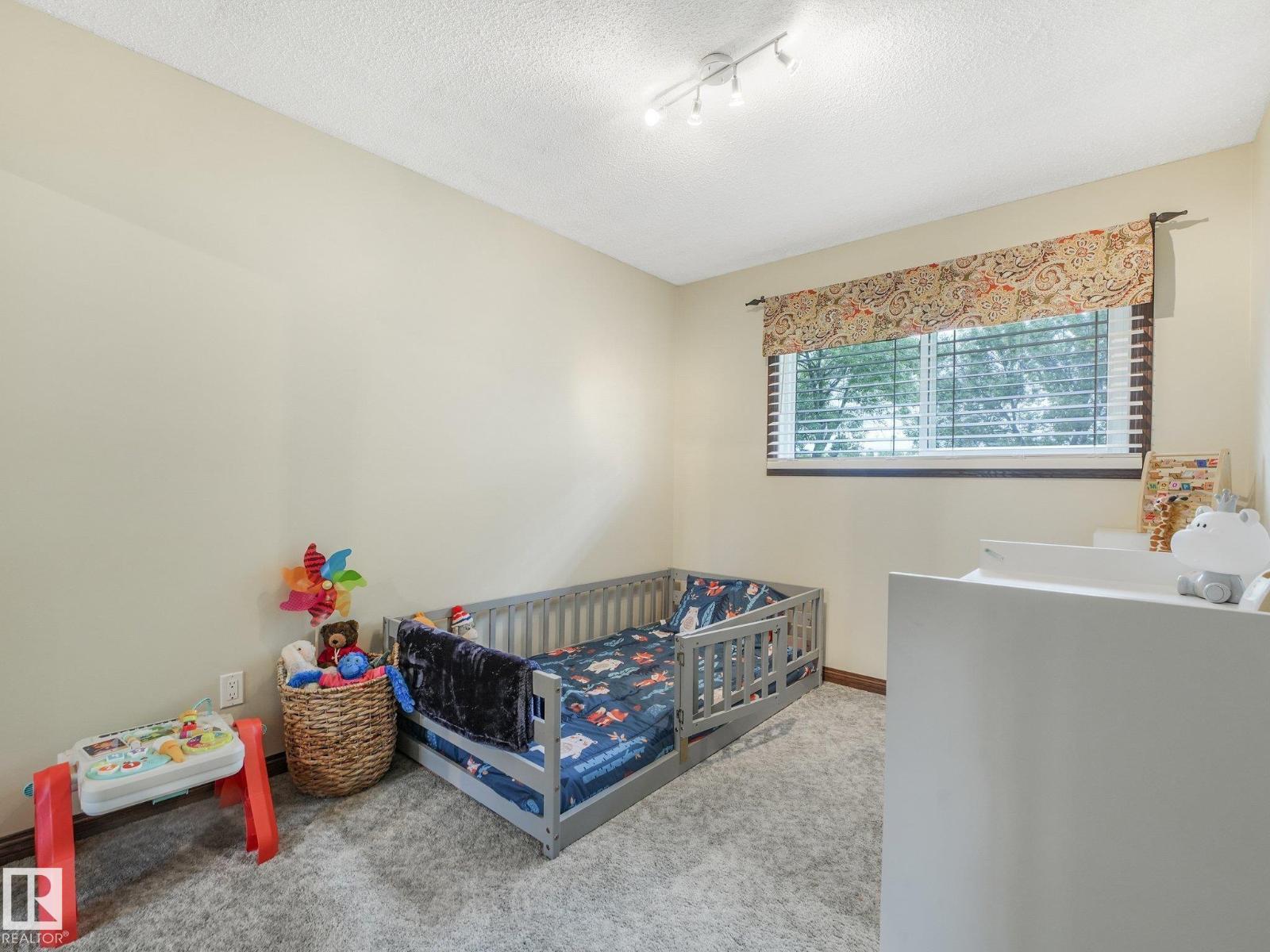9525 87 ST - Image 23