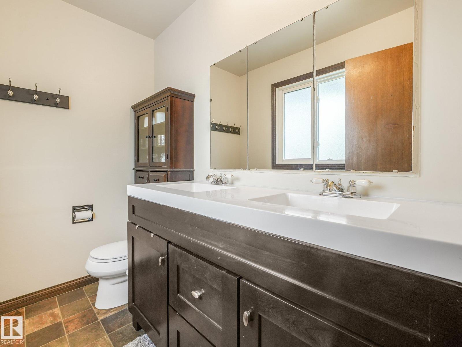 9525 87 ST - Image 28