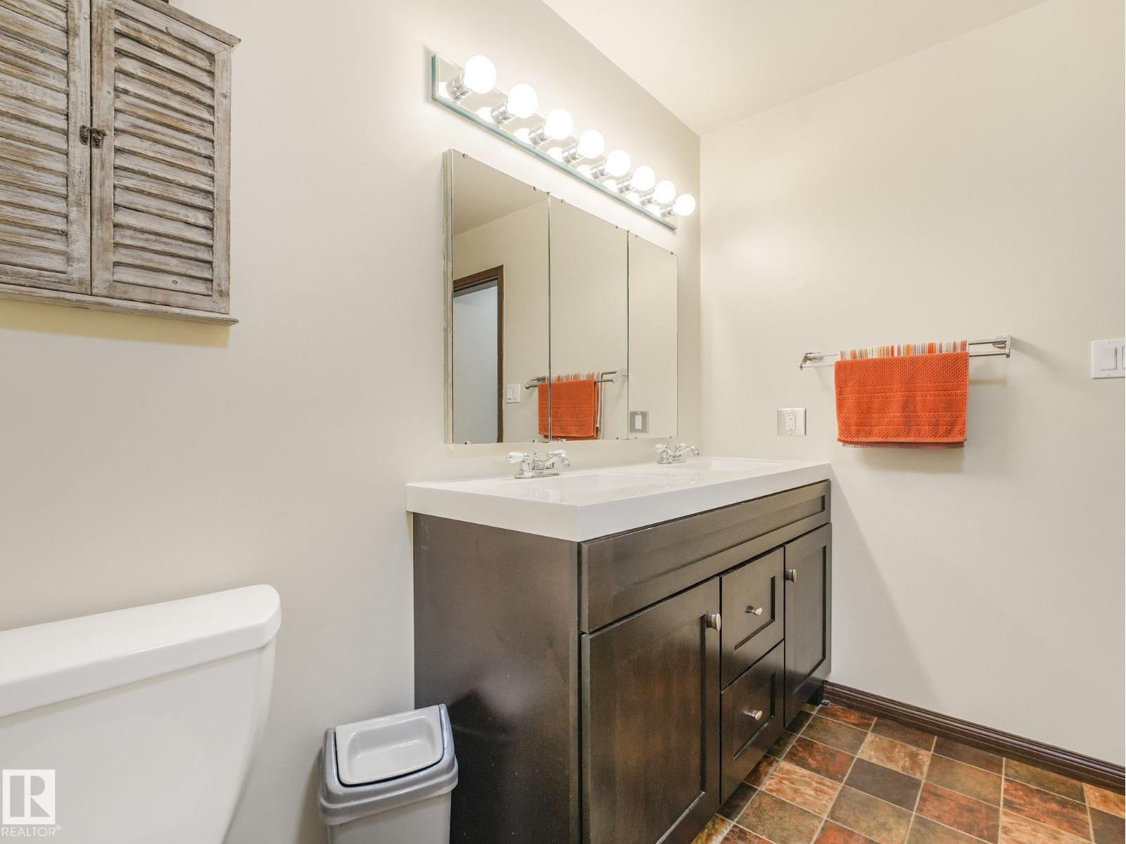 9525 87 ST - Image 31